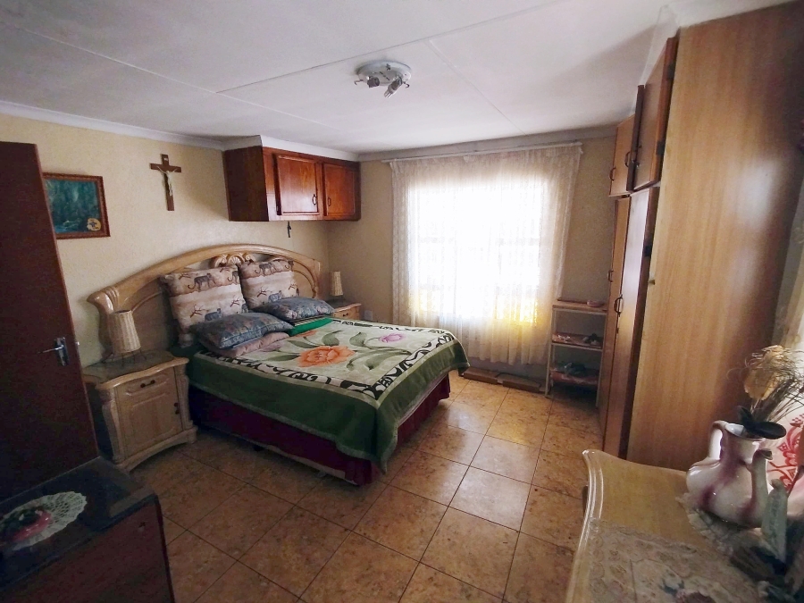 3 Bedroom Property for Sale in Ikageng North West